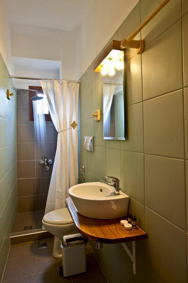 Victoria'S Guesthouse 达默查理 外观 照片